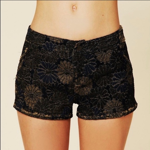 Free People shorts - Picture 2 of 2